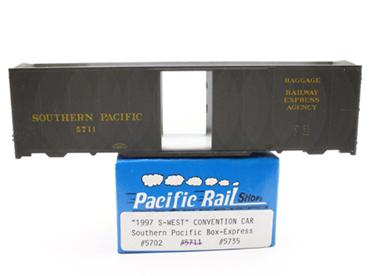 Southern_Pacific_REA_Boxcar_1 small