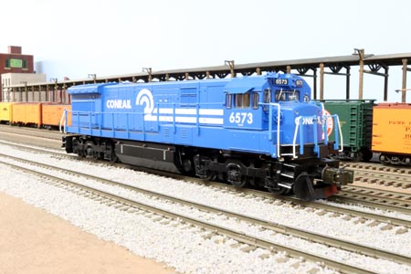 S_Scale_Conrail U33C_6573_7 small