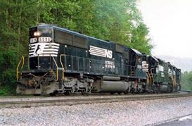S_Scale_Norfolk_Southern_SD60_6596_7 small