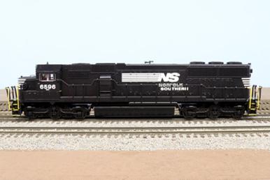 S_Scale_Norfolk_Southern_SD60_6596_10 small