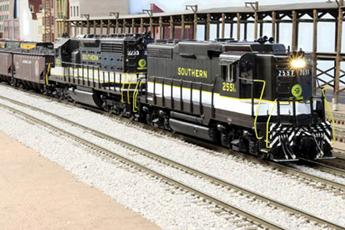 S_Scale_Southern_Railway_GP30_2551_20 small